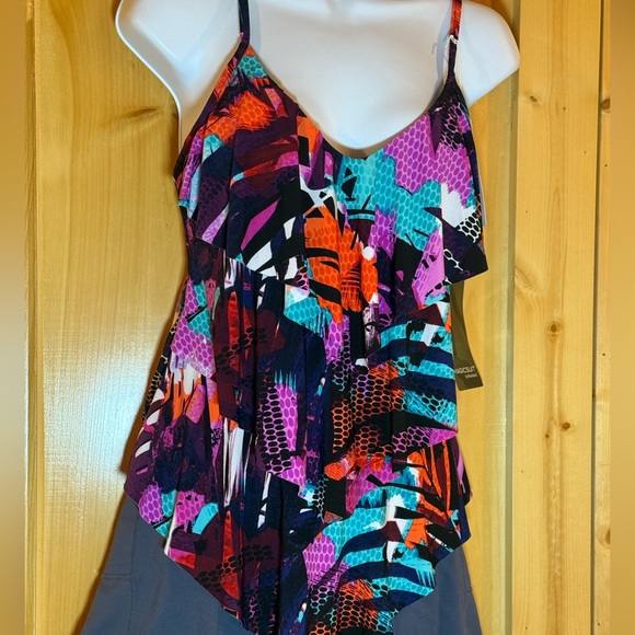 NWT Magicsuit by Miracle Suit Cypress Rita Tankini) top only) size 8 - Picture 2 of 11